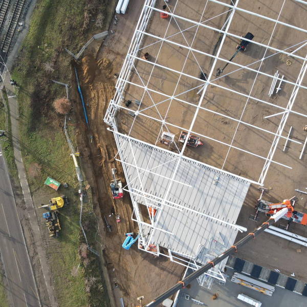 Ruim 3 miljoen kg staal voor het nieuwe XXL distributiecentrum!