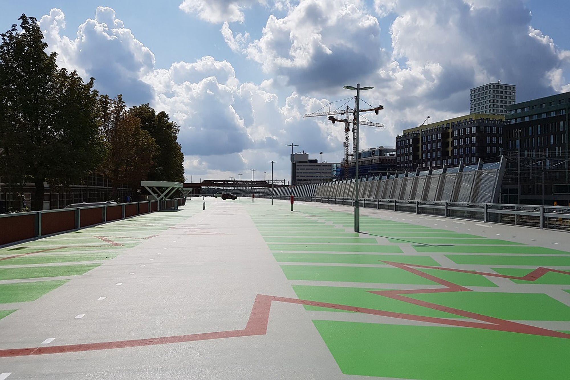 Parking garage P+R