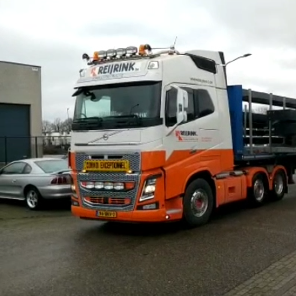 Transport richting de maasvlakte