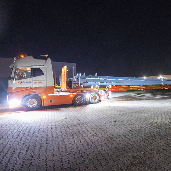 Speciaal transport voor een speciaal project