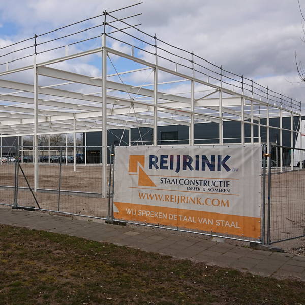 Uitbreiding showroom in Tilburg