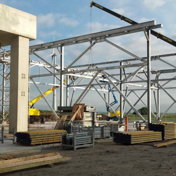 In Weener verzorgen we de staalconstructie voor een condensor