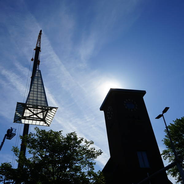 De toren in Tilburg heeft weer een spits