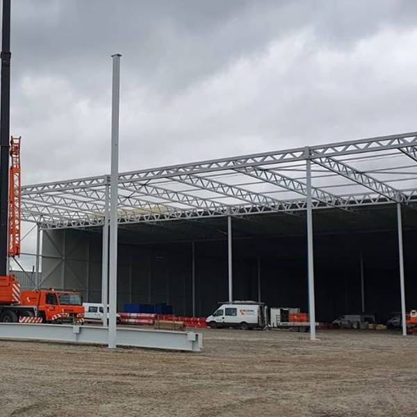 Distributiecentrum met kantoor in Moerdijk