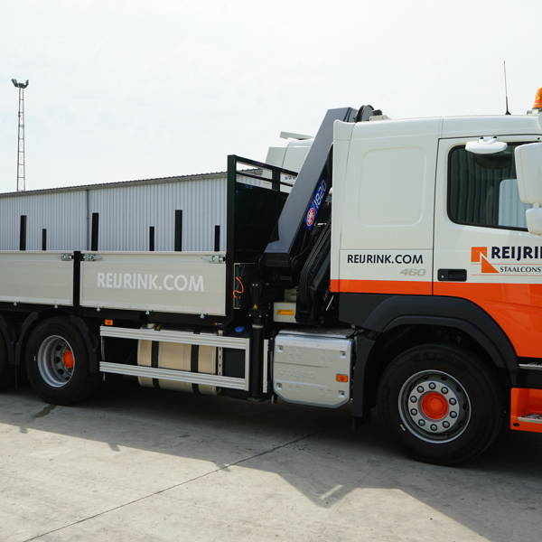 We zijn weer een stapje groener...onze kraan-/bakwagen is vervangen!