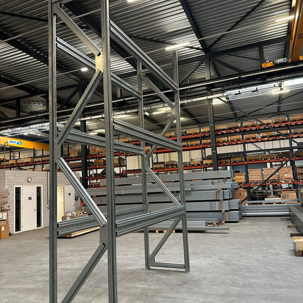 Palletstelling van Skellet profielen