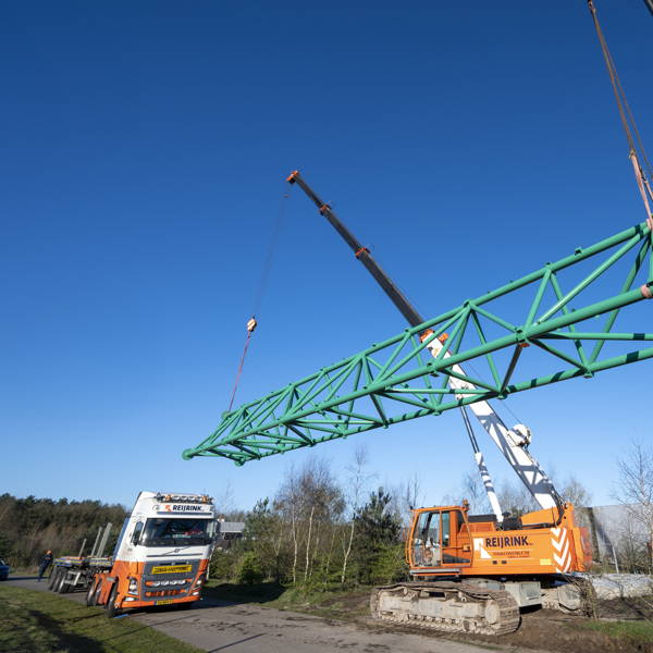 De montage van de Mariatoren is van start gegaan