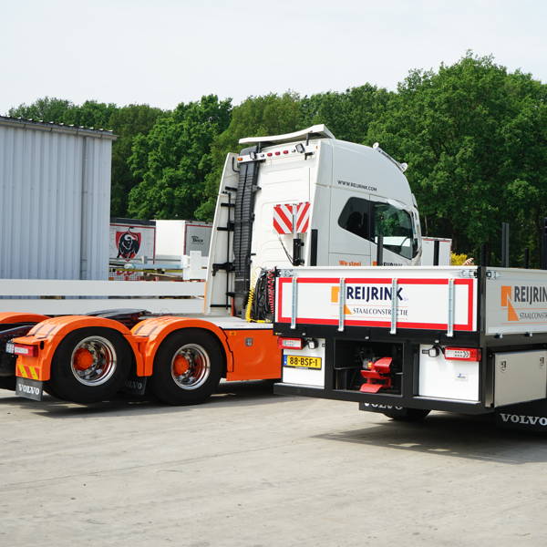 We zijn weer een stapje groener...onze kraan-/bakwagen is vervangen!